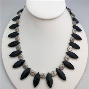Black/silver necklace NWT